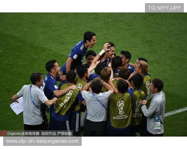 中场核心直塞先拔头筹,率队领先! 中场核心直塞先拔头筹,率队领先!